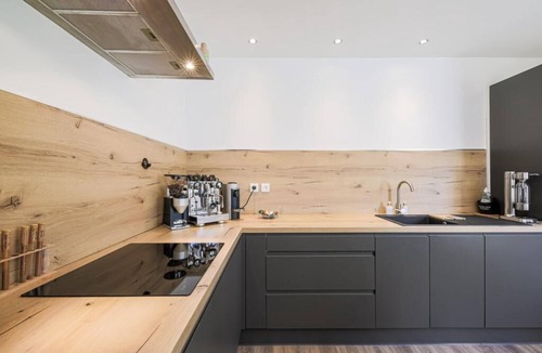 Clelles Apartment | Chaleureux Logement Haut de Gamme en Plein Coeur du Trièves. Animaux Acceptés !