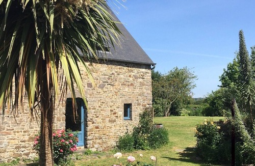 Saint-Jean-de-la-Riviere Bed & Breakfast | Chambres D'hôtes du Hameau Villot