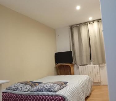 Languidic House | Chambre équipée