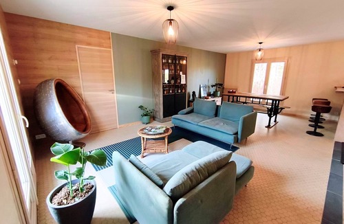 Lindry Apartment | Chambre au Calme - Absolute calm