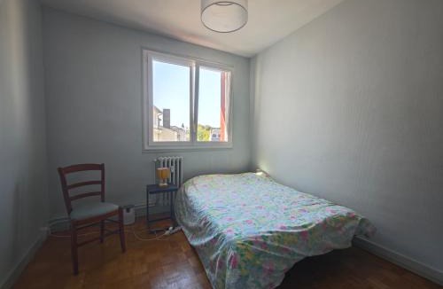 Laval House | Chambre au centre ville vue sur la Mayenne