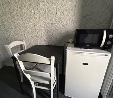 Chatel-Guyon Bed & Breakfast | Chambre Au Trèfle Dort