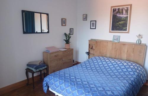 Urrugne House | Chambre avec accès indépendant - WC et salle de bain privés, parking gratuit - vue montagne