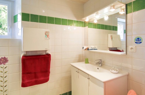 Teurtheville-Bocage Bed & Breakfast | “Chambre Campagne” Guest Room with Shared Terrace, Garden, and Wi-Fi
