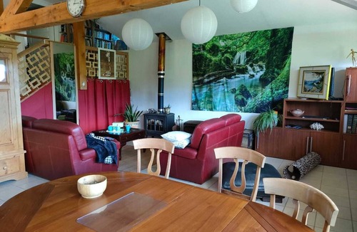 Saint-Just-en-Bas Bed & Breakfast | Chambre Chez L'habitant Avec Salle de Douche Privative