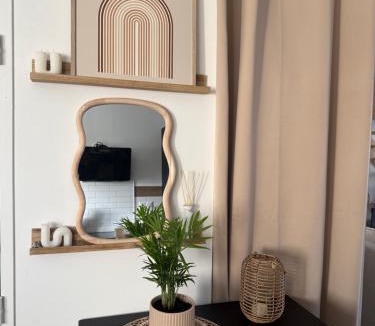 Ouest House | Chambre chez particulier proche circuit 24h