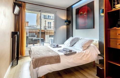 Charonne House | Chambre d'Amis (Chambres d'Hôtes/BnB/Guest House)