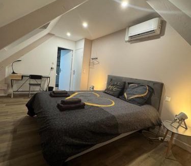 Chevillon-sur-Huillard House | Chambre d hote privee