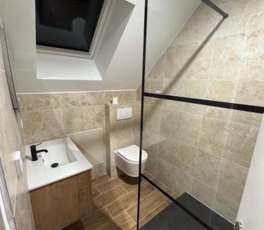 Chevillon-sur-Huillard House | Chambre d hote privee
