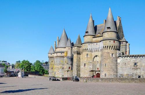 Balaze Bed & Breakfast | Chambre D'hôtes De La Gandonnière