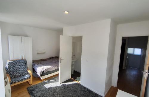 Roubaix House | Chambre dans une maison partagée - salle de bain privée - à côté du métro