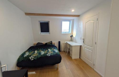 Roubaix House | Chambre dans une maison partagée - salle de bain privée - à côté du métro
