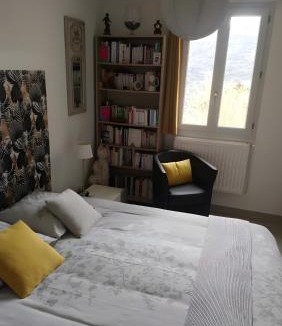 Saint-Germain-de-Calberte Bed & Breakfast | Chambre Ostau la Lutz