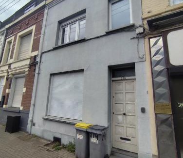 Lille Sud House | Chambre privé dans une maison avec terrasse et jardin salles de bain partagées