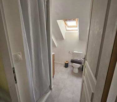 Ruaudin Bed & Breakfast | Chambre S proche circuit 24H