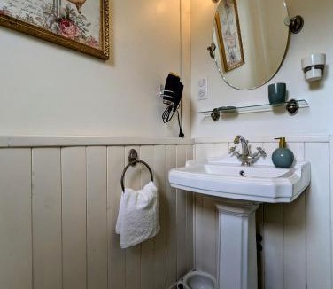 Rosieres Bed & Breakfast | Chambre Verte, La Bastide