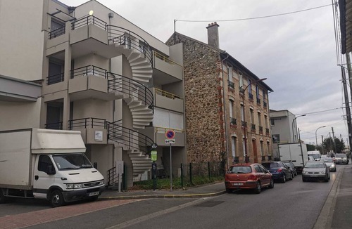 Bezons House | Chambre Zen – Porte Verte 3 🇫🇷