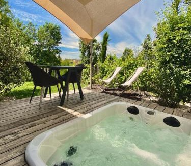 Albi House | Chambres avec Jacuzzi privatif - Kassiopée Bed & Spa