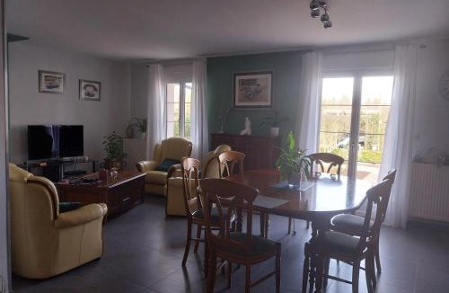 Monce-en-Belin Apartment | Chambres d'hôtes 24