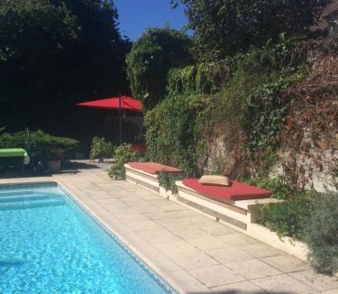 Chaumes-en-Brie Bed & Breakfast | CHAMBRES D HÔTES Chez Françoise et Michel PISCINE 4 chambres 8 lits