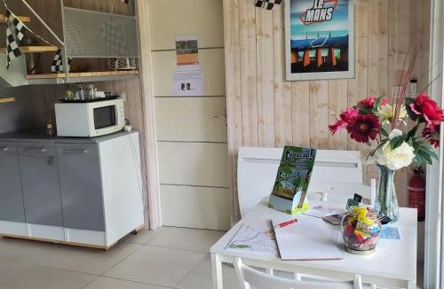 Ruaudin Bed & Breakfast | Chambres d'hôtes Chez Valérie à 5km du circuit des 24h