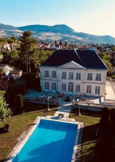 Millau House | Chambres d hôtes dans maison bourgeoise Douce France