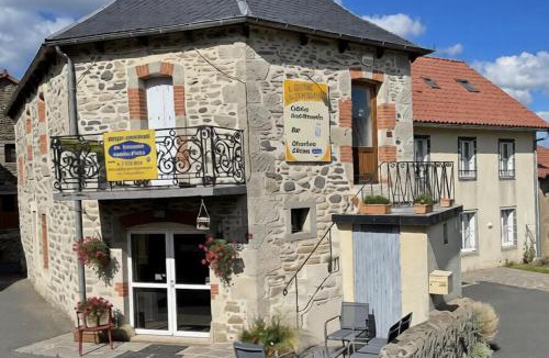 Rezentieres House | Chambres d'hôtes de l'Auberge L'Astrassadou