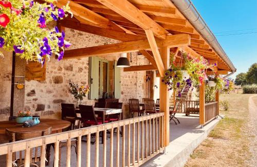 Herisson Bed & Breakfast | chambres d'hôtes Domaine les Grands Pérons