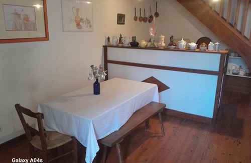 Les Martres-de-Veyre Bed & Breakfast | Chambres d'hôtes de charme "La Tour Richelieu"