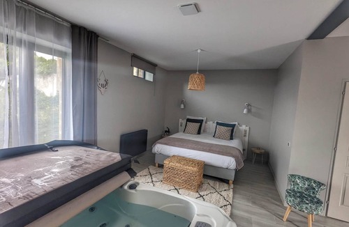 Treuzy-Levelay House | Chambres D'hôtes Avec Jacuzzi Privatif