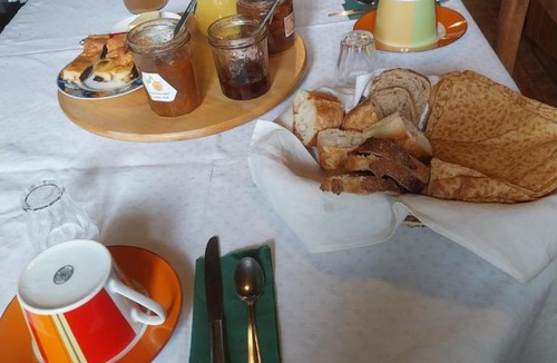 Mur-de-Bretagne Bed & Breakfast | Chambres d'hôtes KERCYMADO