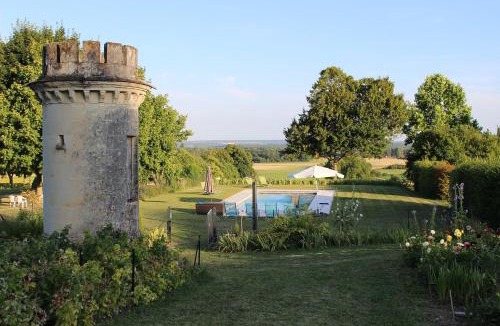 Thure Bed & Breakfast | Chambres d'Hôtes Le Château de la Plante
