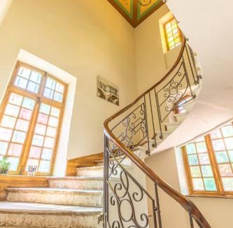 Charmeil Bed & Breakfast | Chambres d'hôtes Vichy : Château de Charmeil