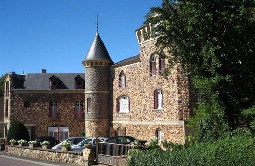 Saint-Honore-les-Bains Bed & Breakfast | Chambres d'Hôtes Castel Des Cèdres