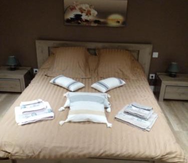 Saint-Julien-des-Points Bed & Breakfast | Chambres d'Hôte chez Antoine