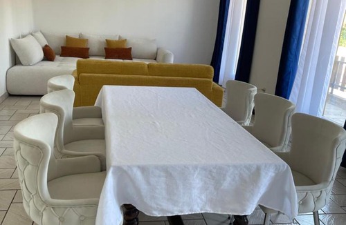 Saint-Amant-Tallende House | Chambres Individuelles dans Maison d'hôtes Bel'Air