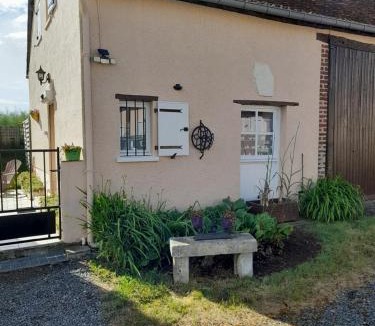 Beaumont-Pied-de-Boeuf Bed & Breakfast | Chambres La Guéjaillière
