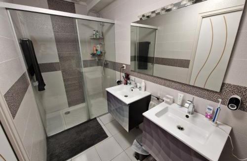 Arnage House | Chambres Logement 130m2 - Circuit 24h Le Mans