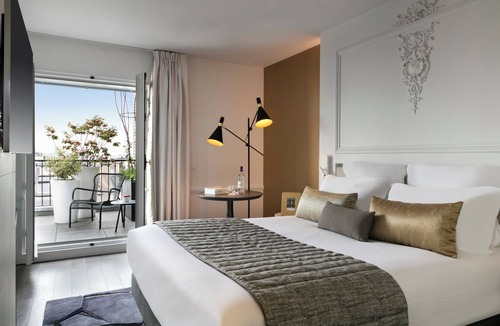 Champs-Elysees Apartment | Champs Elysees Duplex Toits de Paris With Aircon
