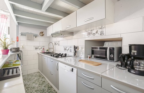 Saint Nazaire sur Charente House | Charming Gîte "L'Escapade" Near Wild Beaches and Nature Reserve
