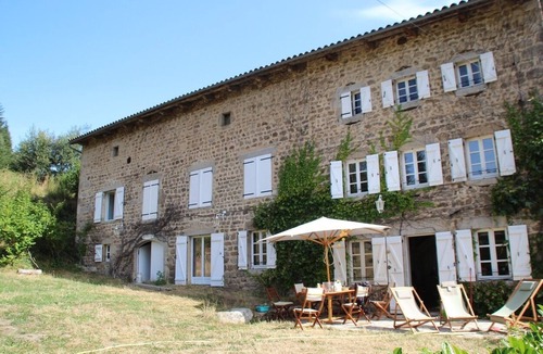Chambon-sur-Dolore House | Character house with swimming pool in the heart of the Auvergne regional park.