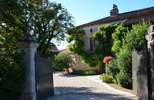 Vire-sur-Lot House | Character stone Lot house with swimming pool.