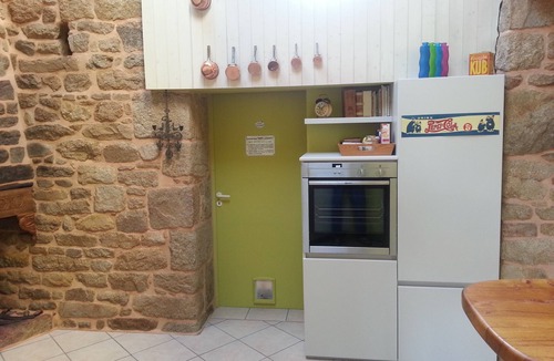 Etel House | Character village center house for summer rental