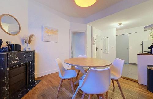 Valencay Apartment | Characterful apartment Valençay Porte de Beauval