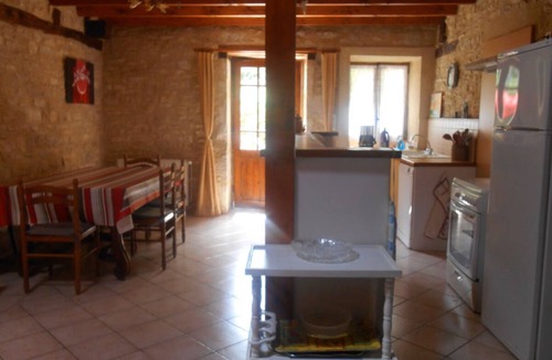 La Boissiere-d’Ans House | Charmante Maison en Pierres Apparentes Avec Piscine Privée , Jacuzzi , Wifi