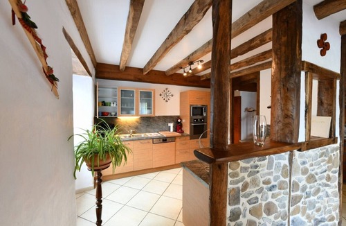 Saint-Etienne-de-Baigorry House | Charming Gîte with Mountain View, Wi-Fi & Air Conditioning in Saint-Étienne de Baïgorry
