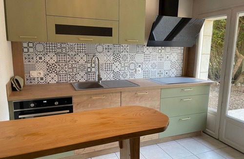 Saint-Georges-de-la-Couee Cottage | Charming Cottage in Peaceful Forest Setting, Near Le Mans – Modern Amenities & High-Speed WiFi