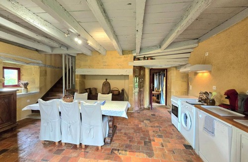 Saint-Sulpice-d'Excideuil Cottage | Charming Périgord house with private pool and WIFI
