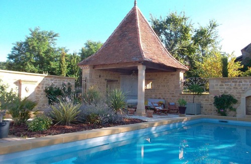 Saint-Sulpice-d'Excideuil Cottage | Charming Périgord house with private pool and WIFI