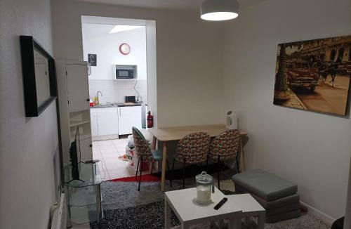 Montargis Apartment | Charmant appartement à Montargis de 35 m² avec vue sur le lac